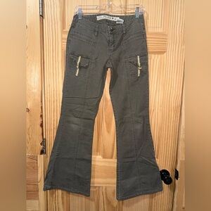 Mudd Olive Green Flare Cargo Pants size 7